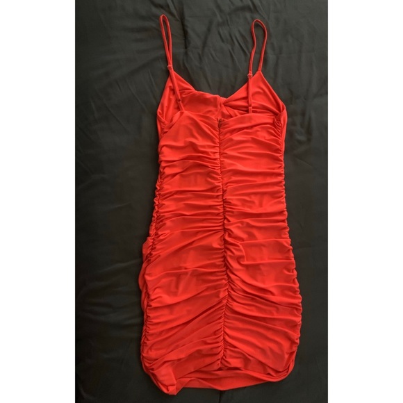 Neon pink mini dress - Picture 3 of 7